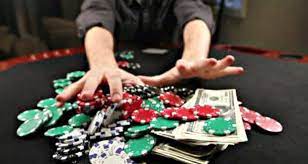 Зеркало Casino Spinarium